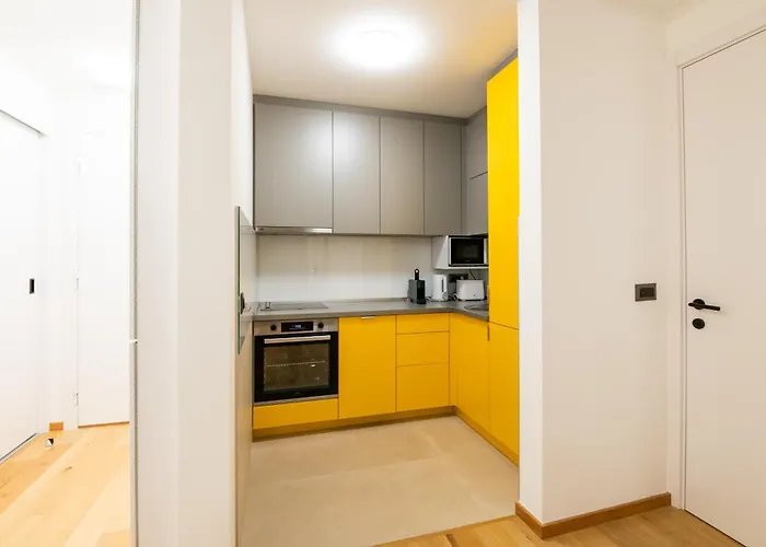 Center - The Port With Terrace & Garage Apartament Belgrad